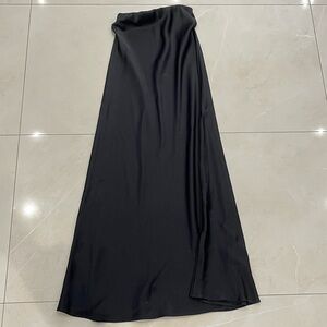 Chic Black Maxi Skirt